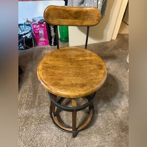 Studio Home Oak Wood/Metal Adjustable Swivel Stool by Hammary